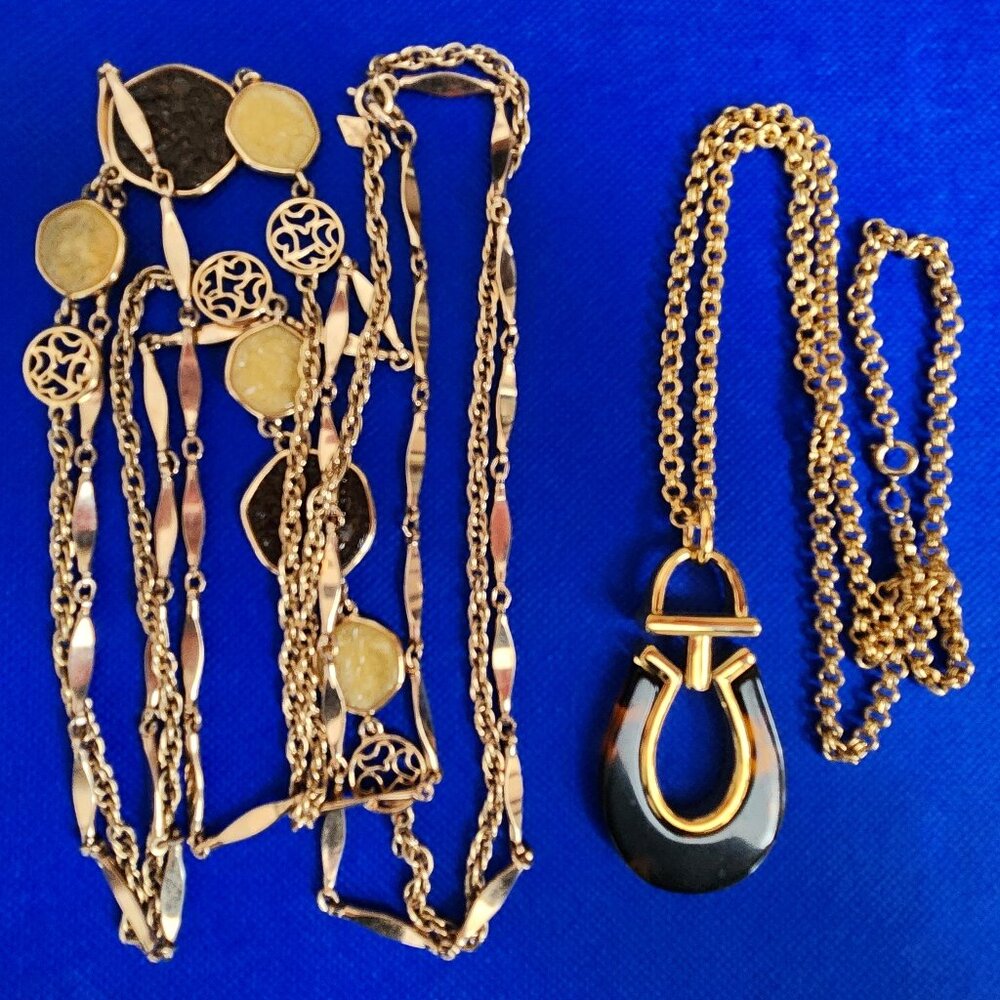 1980–S SARAH COVENTRY “TASTE OF HONEY” AND NAPIER SIGNED VINTAGE NECKLACES